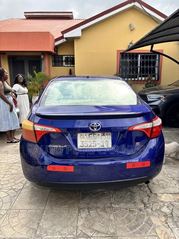 Toyota Corolla 2015 Blue