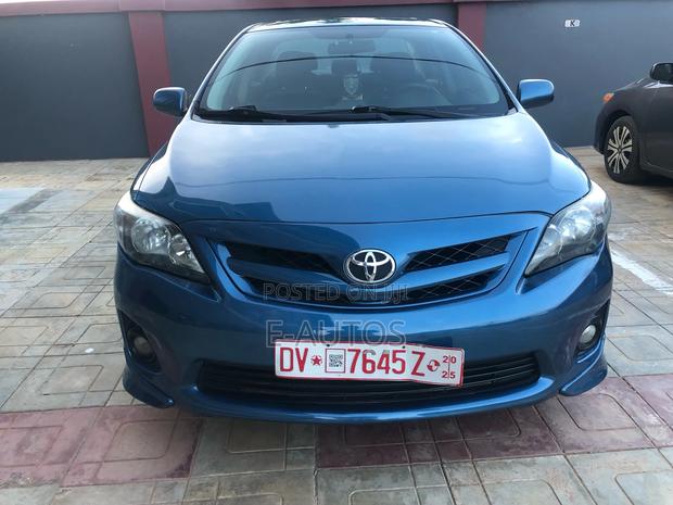 Toyota Corolla S 4dr Sedan (1.8L 4cyl 4A) 2013 Blue