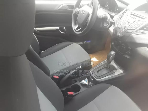 Ford Fiesta 2018 Gray