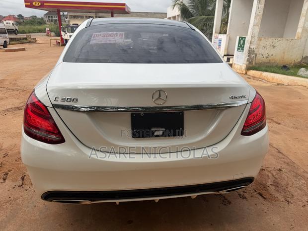 Mercedes-Benz C300 2016 White