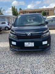 Toyota Voxy SV Premium 2014 Blue for sale