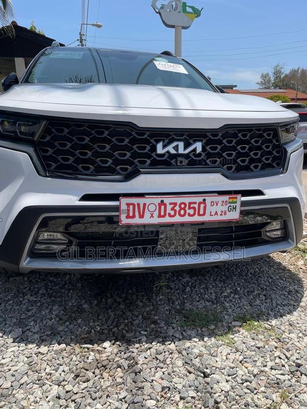 Kia Sorento 2023 White