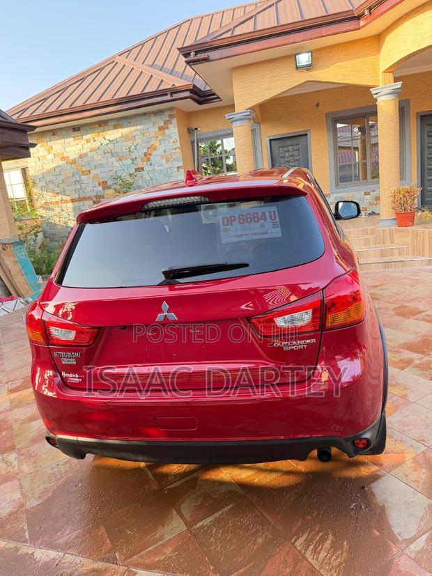 Mitsubishi Outlander Sport SE 2.4 2017 Red