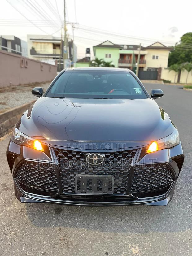 Toyota Avalon XLE 2020 Black