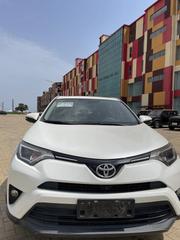 Toyota RAV4 LE FWD 2019 White for sale