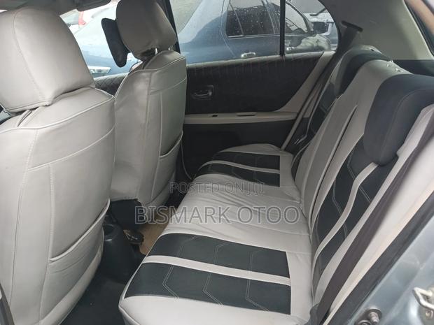 Toyota Vitz 1.3 AWD 5dr 2010 Gray