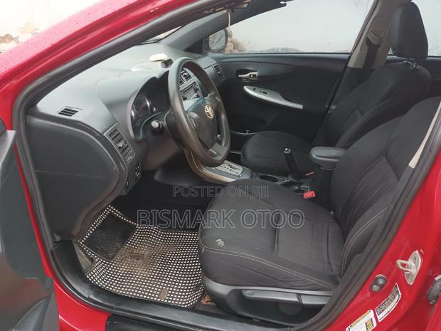 Toyota RAV4 XLE AWD (2.5L 4cyl 6A) 2013 Red