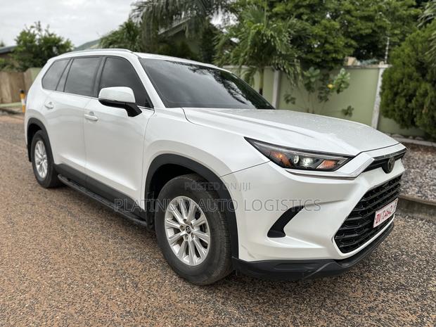 Toyota Grand Highlander XLE AWD 2024 White