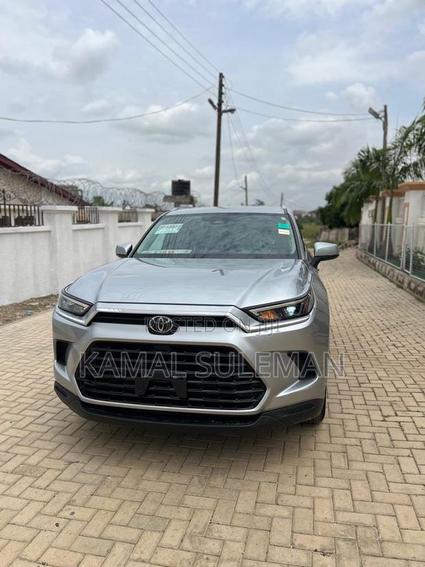 Toyota Highlander Limited FWD 2024 Silver