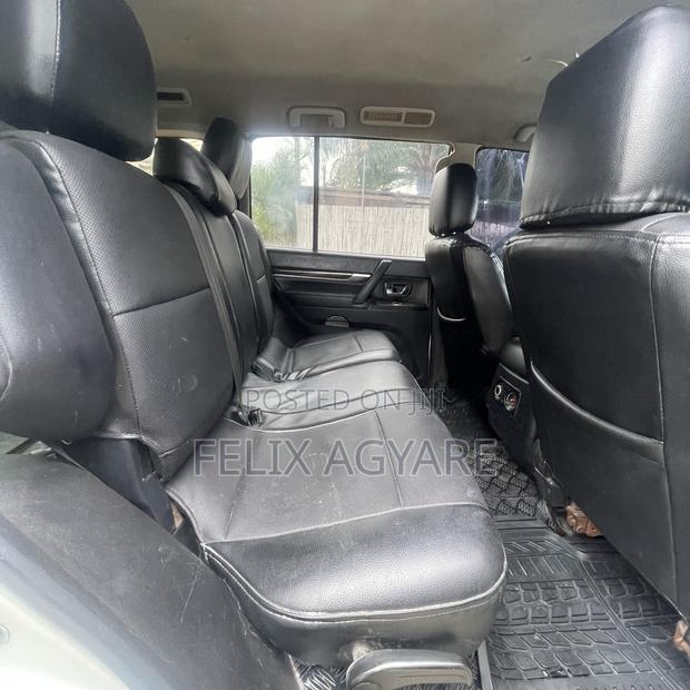 Mitsubishi Pajero 3.0 2011 White