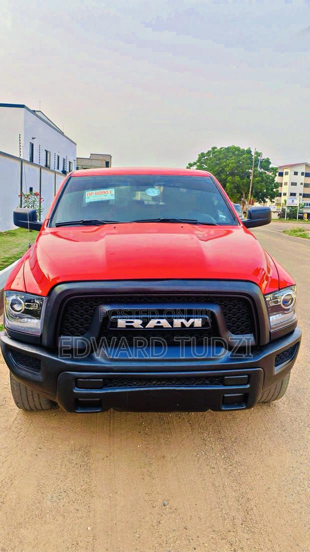RAM 1500 Tradesman Quad Cab SB 2024 Red