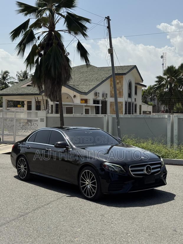 Mercedes-Benz E450 A238 4MATIC 2019 Black