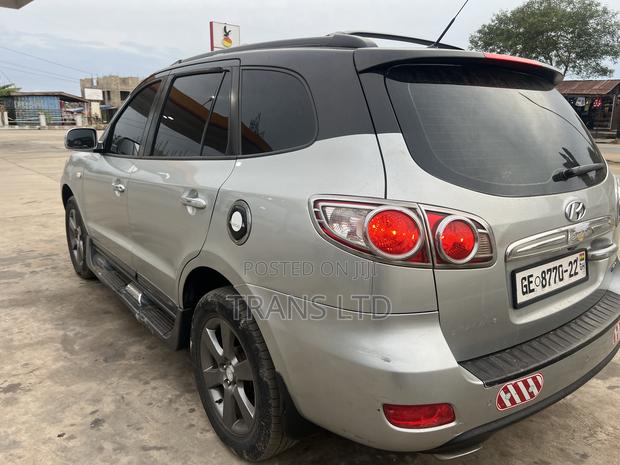 Hyundai Santa Fe 2009 Silver
