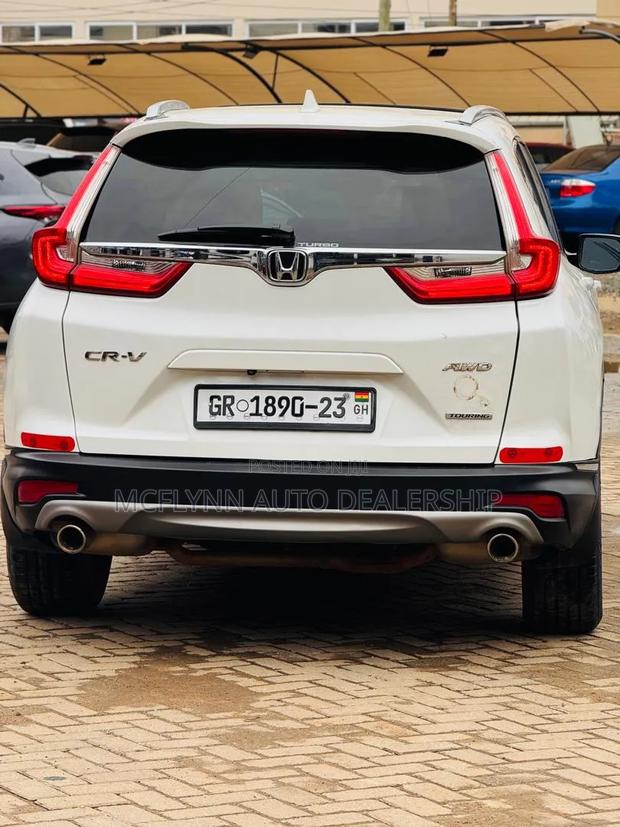 Honda CR-V Touring AWD 2019 White