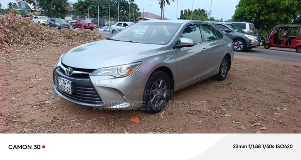 Toyota Camry LE 4dr Sedan (2.5L 4cyl 6A) 2015 Silver
