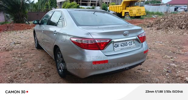 Toyota Camry LE 4dr Sedan (2.5L 4cyl 6A) 2015 Silver