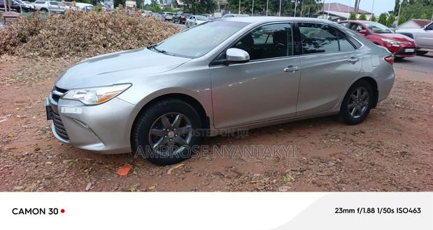 Toyota Camry LE 4dr Sedan (2.5L 4cyl 6A) 2015 Silver