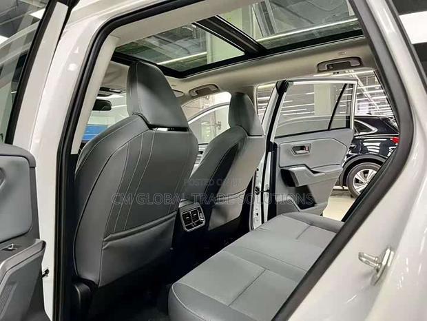 New Toyota RAV4 2025 White