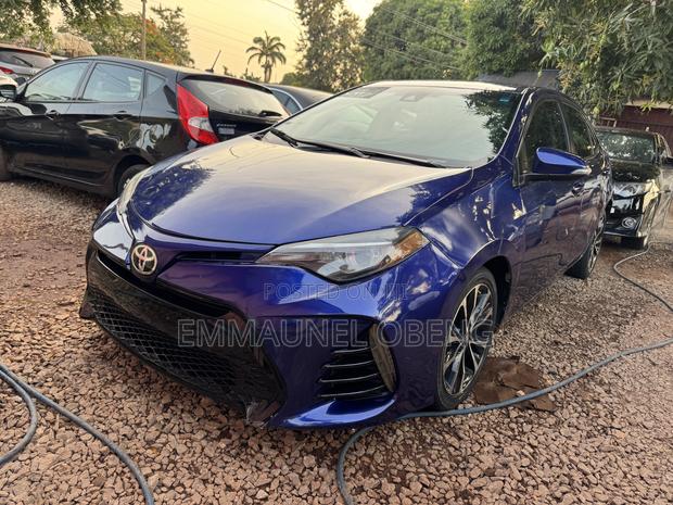 Toyota Corolla 2018 Blue