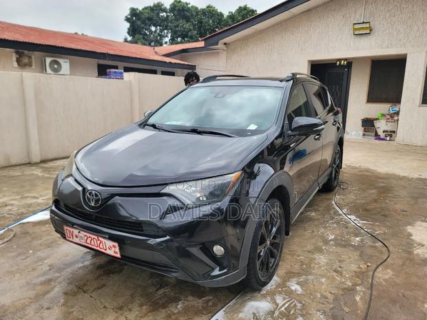 Toyota RAV4 Adventure 4dr SUV AWD (2.5L 4cyl 6A) 2018 Black