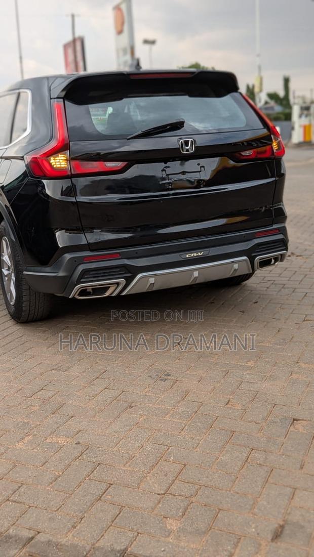 Honda CR-V EX 2WD w/o BSI 2024 Black