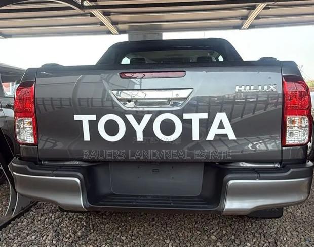 New Toyota Hilux 2024
