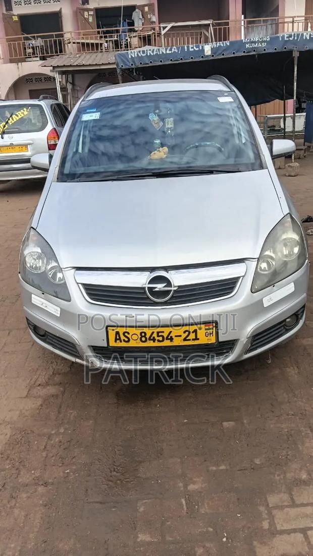 Opel Zafira 1.6 2008 Silver