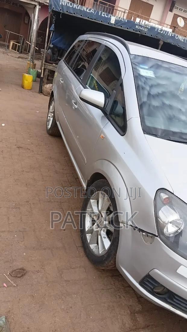 Opel Zafira 1.6 2008 Silver