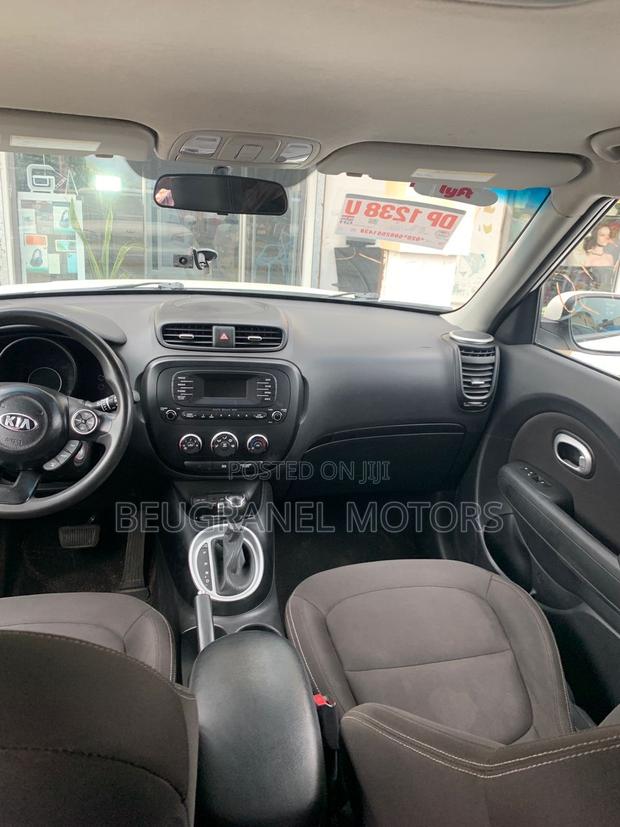 Kia Soul Base Hatchback 2016 White