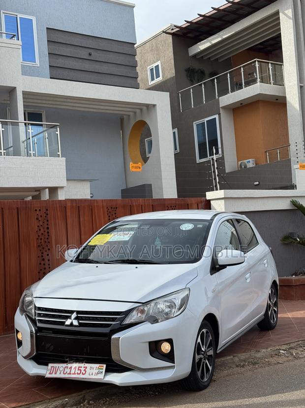 Mitsubishi Spacestar 2023 White