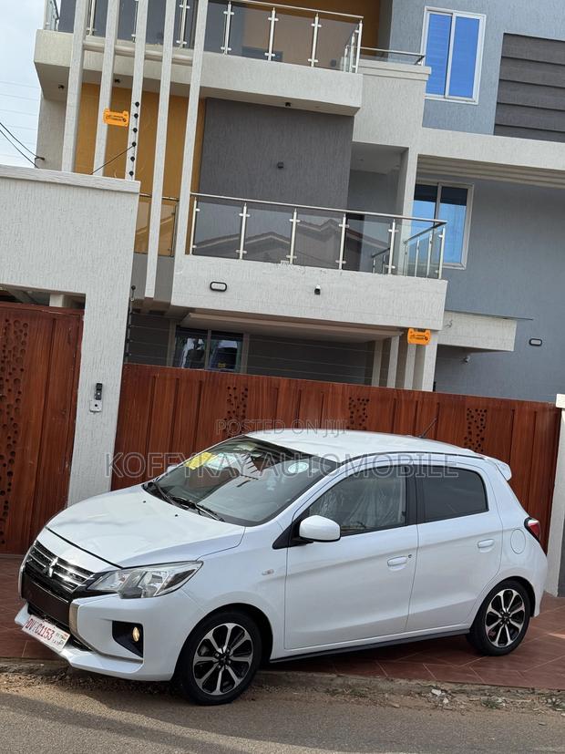 Mitsubishi Spacestar 2023 White