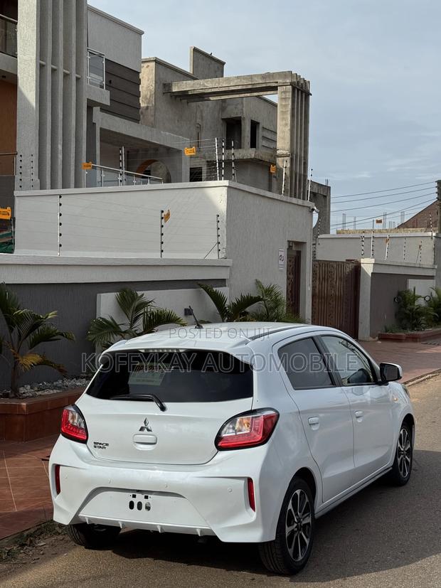 Mitsubishi Spacestar 2023 White