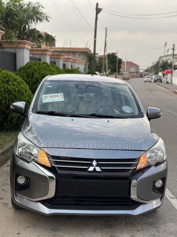 Mitsubishi Attrage 2020 Gray