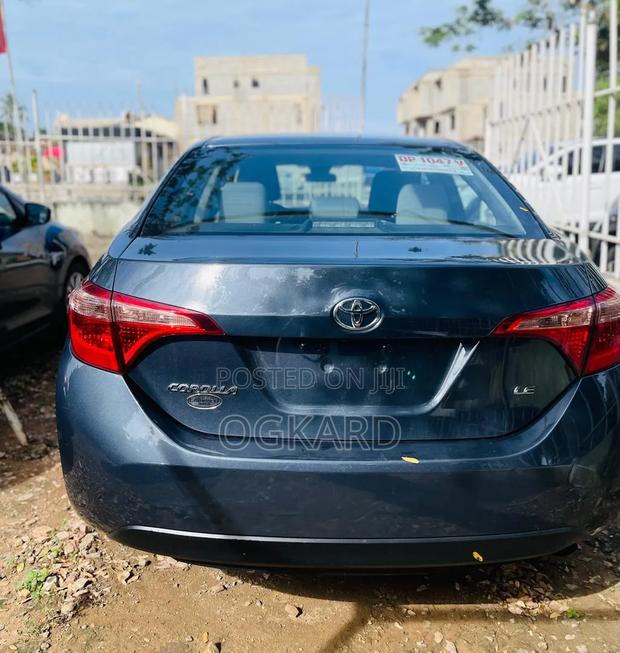Toyota Corolla 2019 Beige