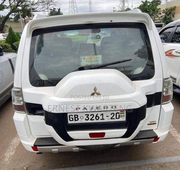 Mitsubishi Pajero 2020 White