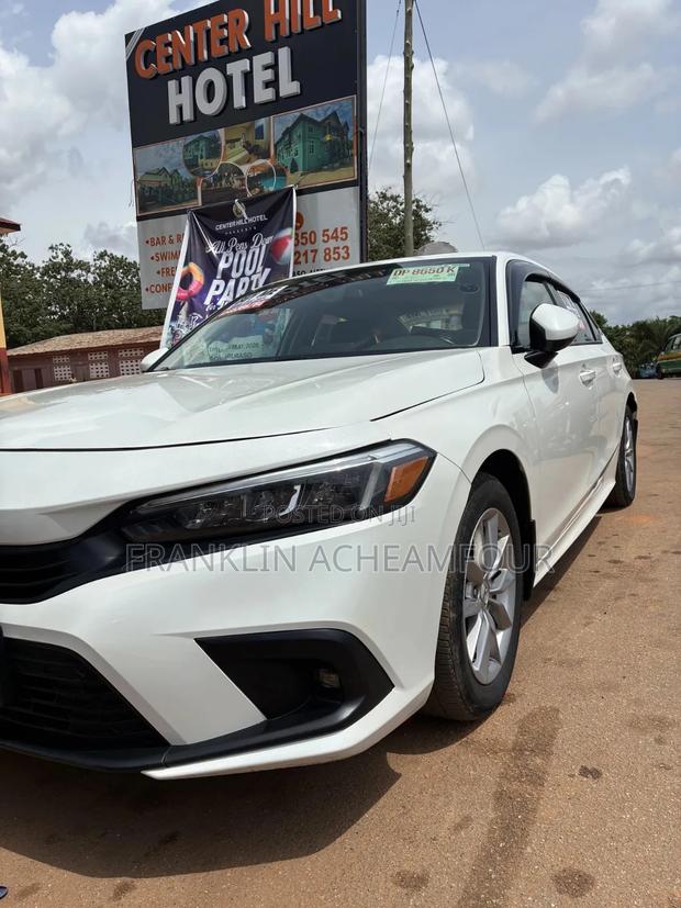 Honda Civic EX-L CVT 2024 White