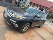 Toyota Highlander LE 4dr SUV AWD (3.5L 6cyl 6A) 2015 Gray for sale
