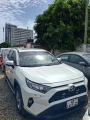 Toyota RAV4 2021 White for sale