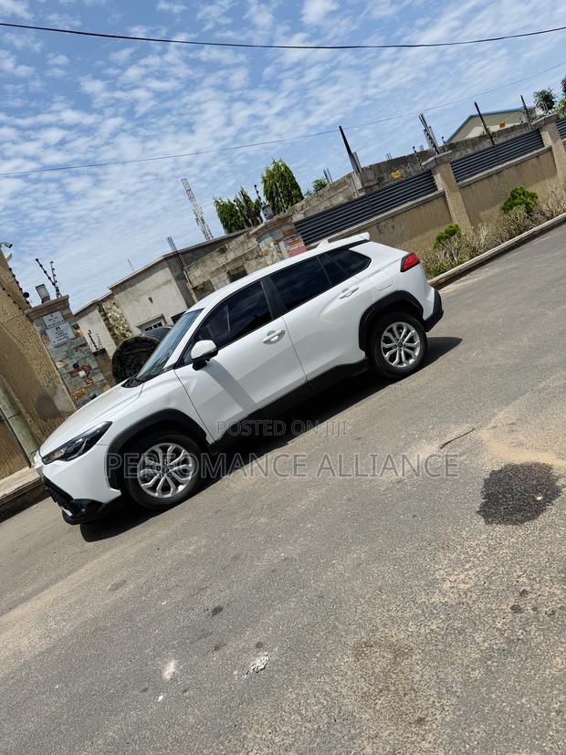 Toyota Frontlander 2.0 Petrol FWD 2025 White