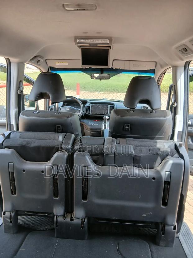 Toyota Voxy 2018 Black
