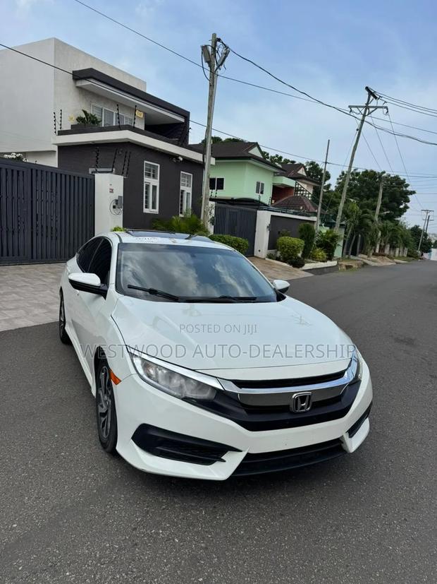 Honda Civic EX Sedan 2018 White