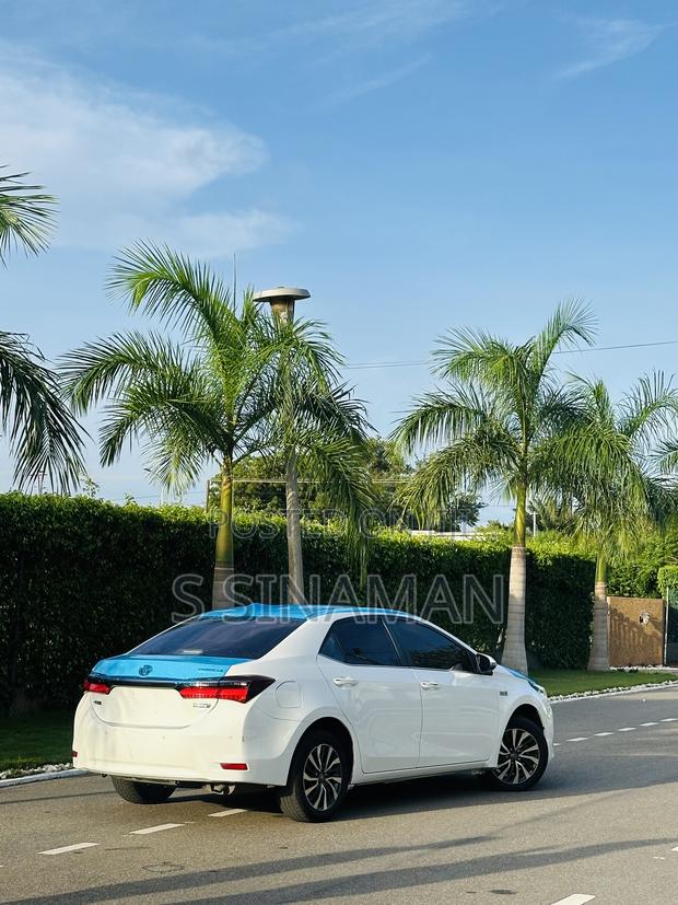 Toyota Corolla 2020 White