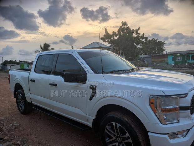 Ford F-150 2023 White