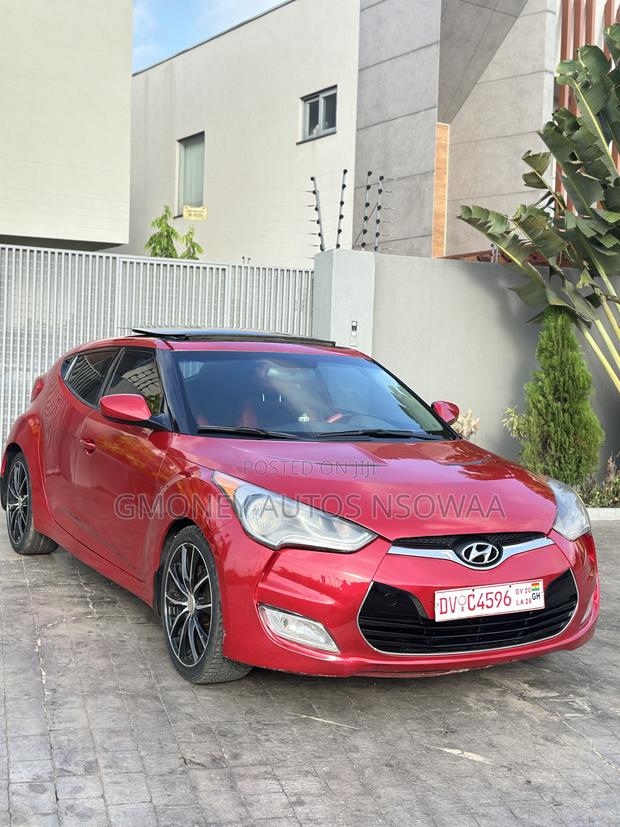 Hyundai Veloster 3dr Hatchback w/Black Interior (1.6L 4cyl 6AM) 2014