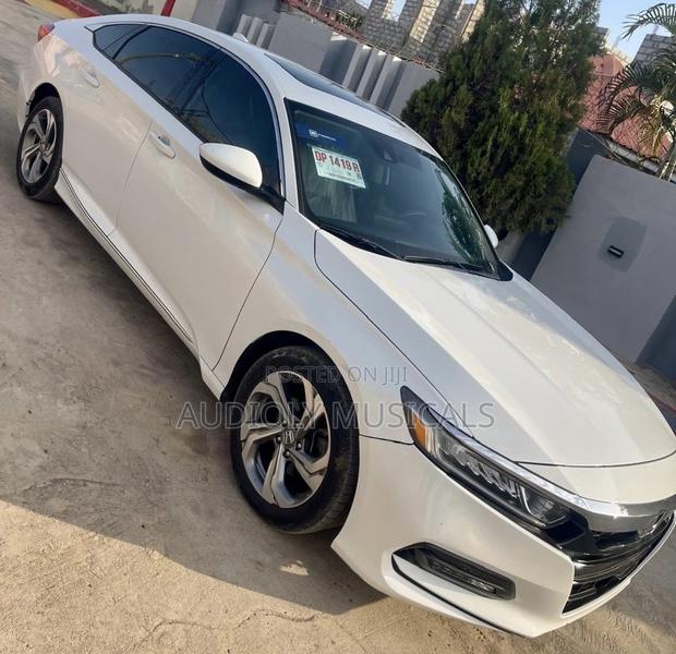 Honda Accord 2019 White