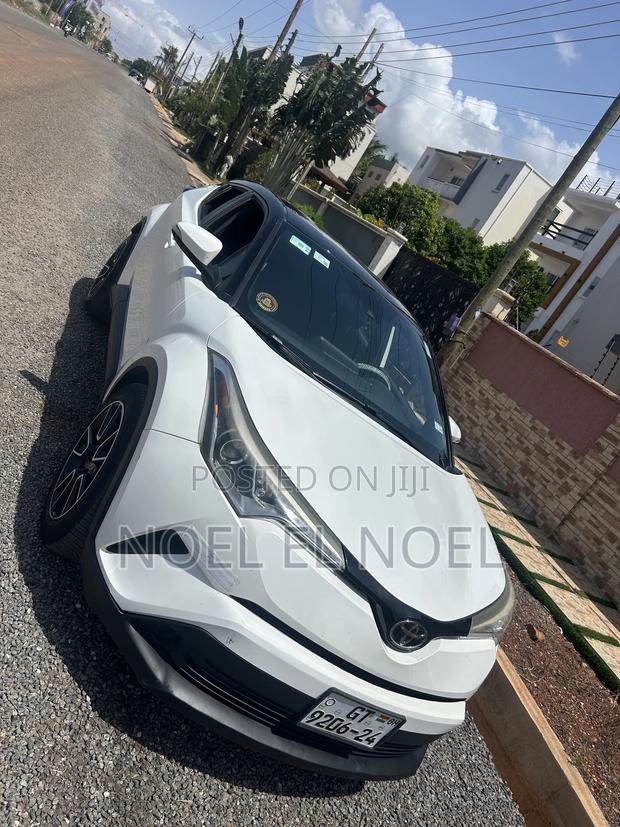 Toyota C-HR LE FWD 2019 White