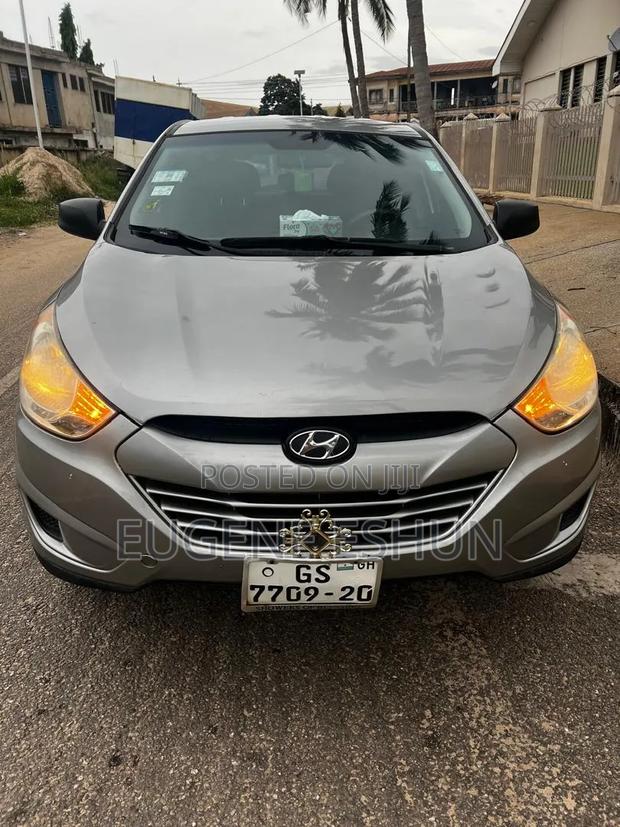 Hyundai Tucson 2012 Silver