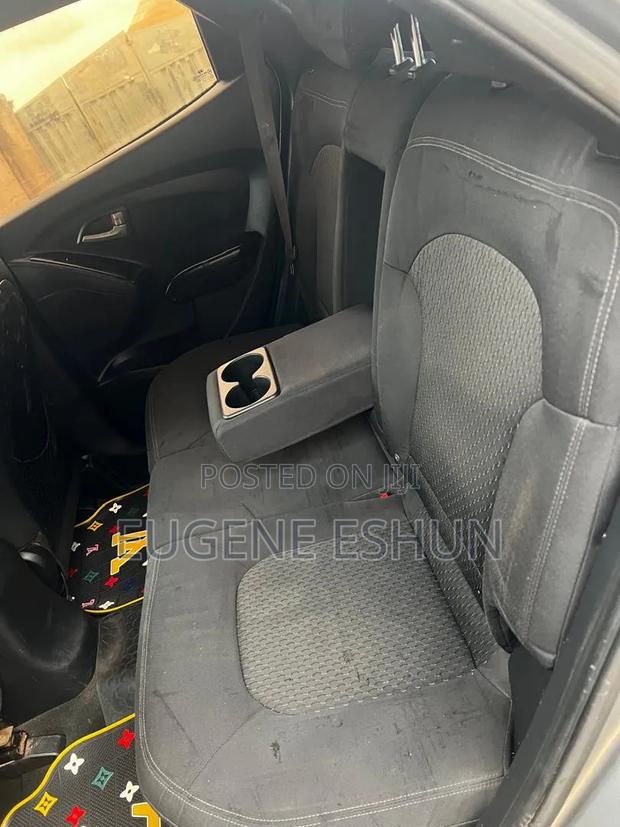 Hyundai Tucson 2012 Silver