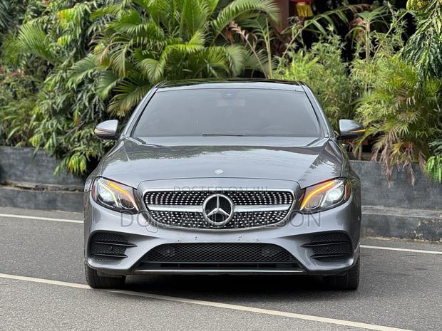 Mercedes-Benz E300 4Matic AWD Sedan (2.0L 4cyl 9A) 2017 Gray