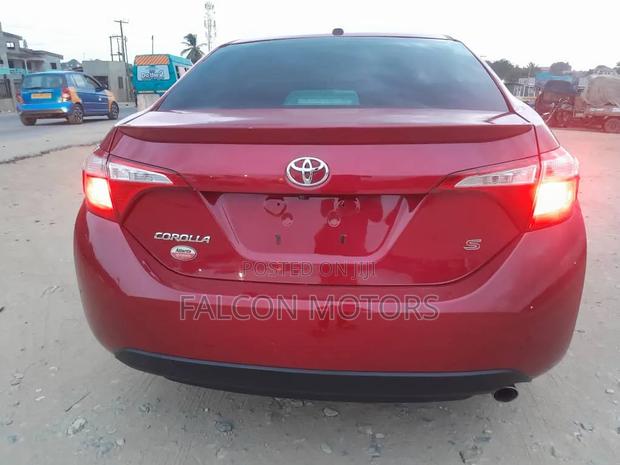 Toyota Corolla S Premium 4dr Sedan (1.8L 4cyl CVT) 2016 Red
